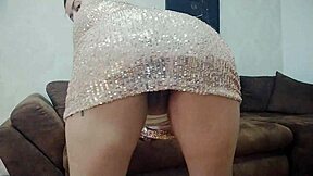 ฟรียูสอ่านหนังสือกับวิตนีย์และแอมเบอร์