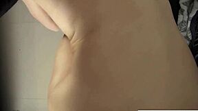 継子がセクシーな継母コリー・チェイスを激しく突く