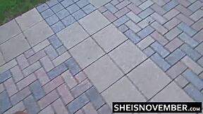 Ebony studentka láká učitele na syrový sex venku po ukázání obřího výčtu