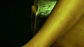 Petite lesbienne gedomineerd in wild trio met dienstmeid en meesteres, wow!