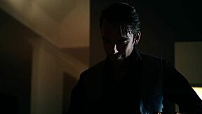 אחות חורגת קטנה 18+ פשוט פותחת למשחק