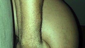 Nyuri jariin memek basah sepupu tiri terus ketahuan 😏