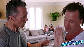 Alexa Raye mahu batang keras untuk pepek basahnya