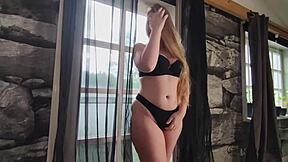 Sakra, toužím po análu s mojí velkou prdelí Majou