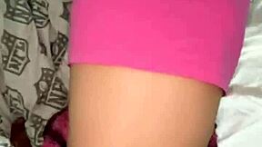 Tenía una manchita roja en su calzoncito, así que tuve que revisarla y ayudarla a limpiar