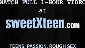 Maggiorenne arrapata Silvia Soprano si fa sbattere forte sul bancone della cucina