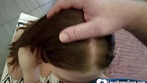 A francba, ez a forró csaj cipőben igazán tudja, hogyan szopjon le jól