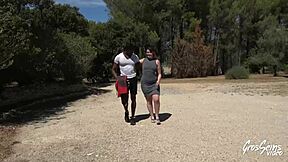 达维娜渴望大黑鸡巴深插她紧屁股户外狂野