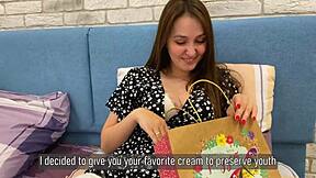 Hej styvson, minns du att gratulera styvmamma med en vild knull hemma?