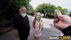 واو، أحب ركوب زب أبي الكبير كثيراً!