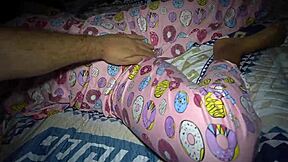 Stepdad pounds me hard in bedroom, loving his cum inside