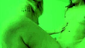 مراهقة نحيفة بلوند أخت زوجية إيما روزي