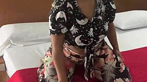 Моя мачеха готова на ВСЕ дикое и непристойное. Она жаждет грубого ебли в лицо!