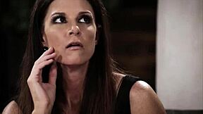 लींग स्टेपमॉम ब्लोजॉब के बदले साइलेंस ट्रेड करती है। फिर डॉगीस्टाइल टीन 18+ और मिल्फ के साथ थ्रीसम में।