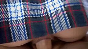 Чёрт, презерватив моего кореша порвался и оставил его член кремовым внутри меня