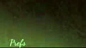 Chica adolescente morena chupa polla monstruosa en roleplay POV de cine con tetas naturales