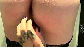 試着室でトランスレディからのサプライズフェラ