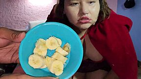 OMG, Little Red Riding Hood loves facefuck and cum-covered food! 😜