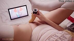 Cutie Gemuk Lancap Solo Semasa Tengok Klip Hentai Juicy