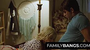 ¡Oye, mira a esta princesita diminuta 18+ follando duro con Nathan Bronson y Kenzie Reeves en Familybangs com!