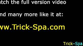 Tinilány bombázó hátmasszázst ad öregembernek rejtett kamerával