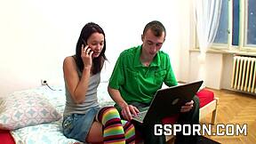 Boynuzlu sevgilinin dar götünü 50 dolara sattı