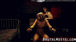 Hej, trött på att vänta på taxi, naiv ung 18+ turist, vill du bli grov i skogen?