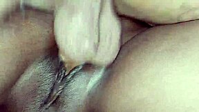 दो कपल्स, हनीफ, पोपी खातुन, सुमोना और मनीक मिया, हार्ड होम सेक्स में डीपथ्रोट के साथ डाइव करते हैं