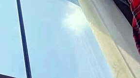 Подглядываю под юбку аргентинской секретарши Натали