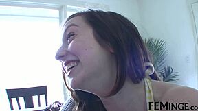 Feminge 4K δείχνει θετή μαμά και κόρη να κατακτούν τη θέση 69