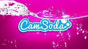 زب أسود ضخم يدخل بصعوبة في فتاة هندية 18+ ضيقة. السائل يسيل على الثدي الطبيعي.