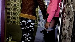 เมียพี่ชายจับชักในห้องน้ำเลยเย็ดกัน 😏