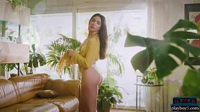 يا إلهي أنا عصبية جداً أظهر كسي المشعر ومؤخرتي