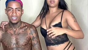 Linda Latynoska jęczy podczas głębokiego pieprzenia przy basenie