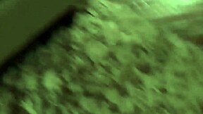 Adolescente alemã em calcinha rosa sexy leva facial em foda familiar íntima!