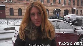 Ε, θέλεις να δεις πώς αυτή η νεαρή 18+ γαμήθηκε από τον πράκτορα σε livecam;