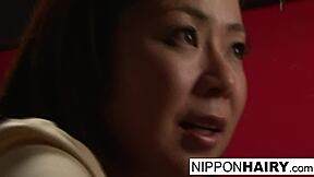 性爱俱乐部新女孩被用力手指直到尖叫大喊