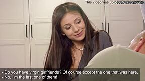 جينا هاجكينا، جاهزة للإزالة الشديدة لغشاء كسك العذراء؟ قلي كيف تشعرين، فتاة 18+ صغيرة!