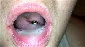 Kız Telefon POV'da Dev Sik Emmeye Kandırılıyor 😱