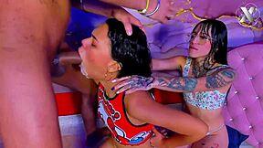 Kongkek Tekak Kasar Gadis Berlutut Sangat Kejam