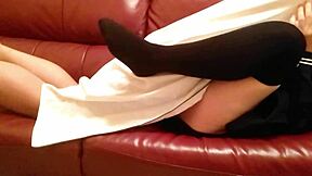 アマチュアのセーラーコスチュームセックス、日本人彼女とベッドで