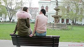 Хей, искаш ли да видиш Cindy Shine проблясвана от учител Ian Scott с огромния му кур?