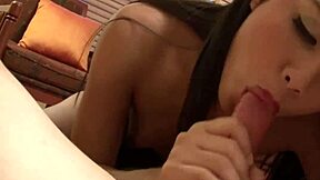 TRANNY NOVINHA PRIMEȘTE FUTUT ANAL TARE ȘI EJACULARE ÎN SESIUNE SĂLBATICĂ DE FUTUT ÎN CUR.