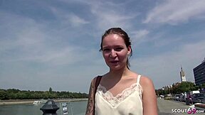 كشاف ألماني، أنت نكت الطالبة ميا البالغة 19 في الطيز!