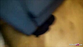 ベルリン シーメール 売春婦 ベアバックで激しいリムジョブ撮影