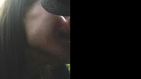 Срамежливата рускиня смуче кура в германска гора POV