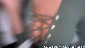 Calde ragazze 18+ che pompano e scopano forte in compilazione dilettante