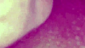 Yeni evli sıcak Hintli desi bhabi köyde üvey oğluyla azgınlaşır