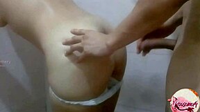 Tetangga nyelinap buat bangin hardcore pas istri pergi