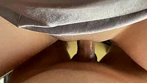 Nai venäläistä 18+ teiniä märkällä pillulla pöydällä